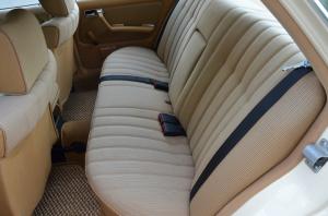 Mercedes-Benz 240 D 1983 года  (EU)